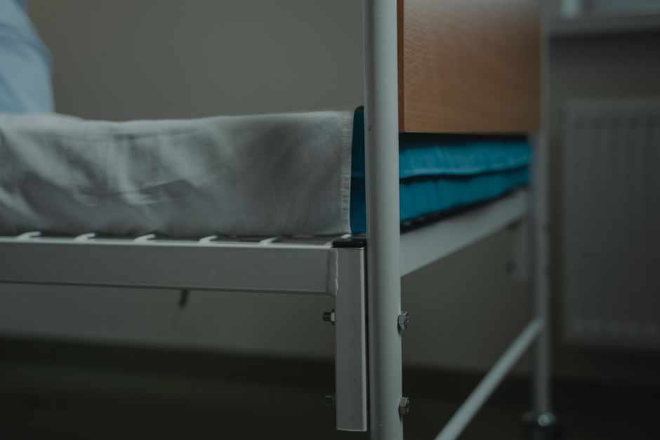Bild: Pflegebett höhenverstellbar — Foto von Tima Miroshnichenko (Pexels)